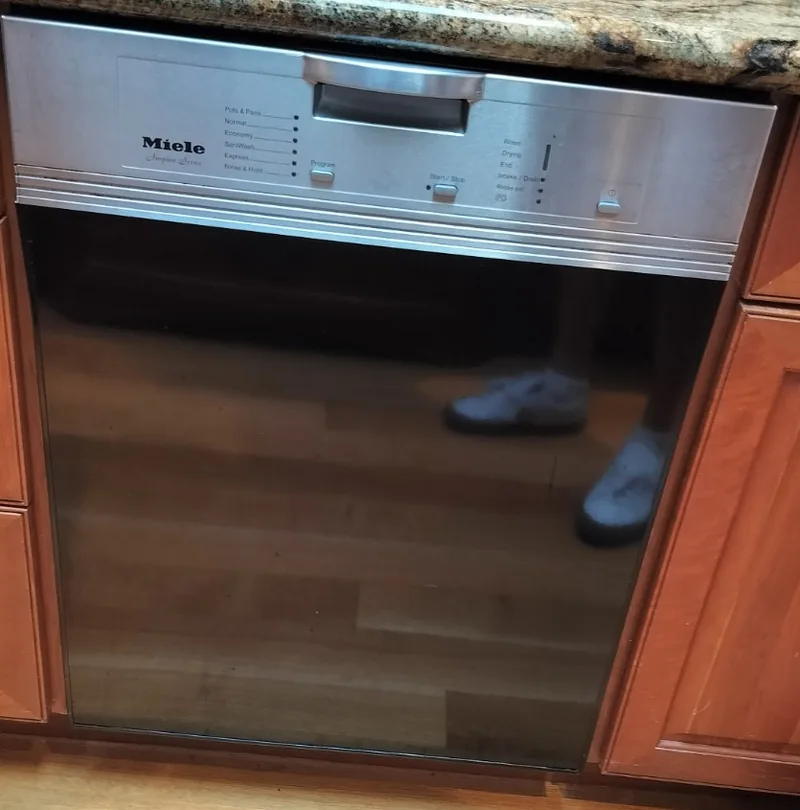 Miele G 2142 SCi dishwasher documented during a not-draining service visit